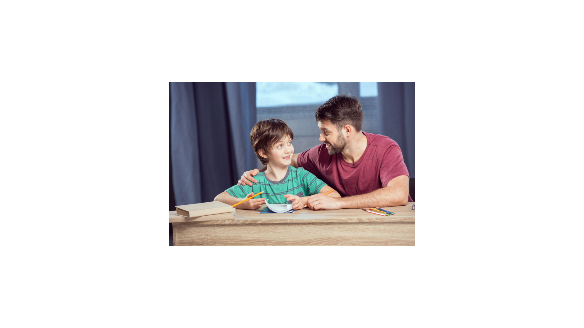 Enfants avec ordinateur